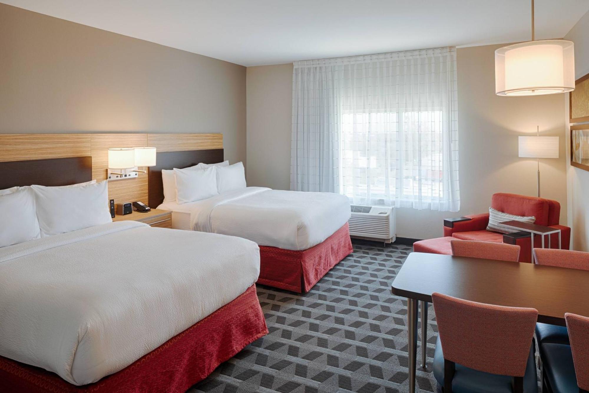 Hotel Towneplace Columbus 3*
